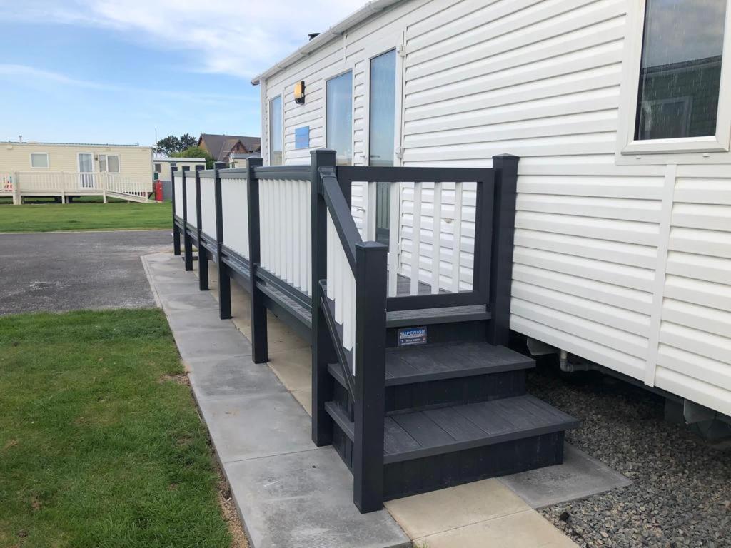 Pg177 Golden Palm Resort 8 Berth Caravan With Decking Chapel Saint Leonards Exteriör bild