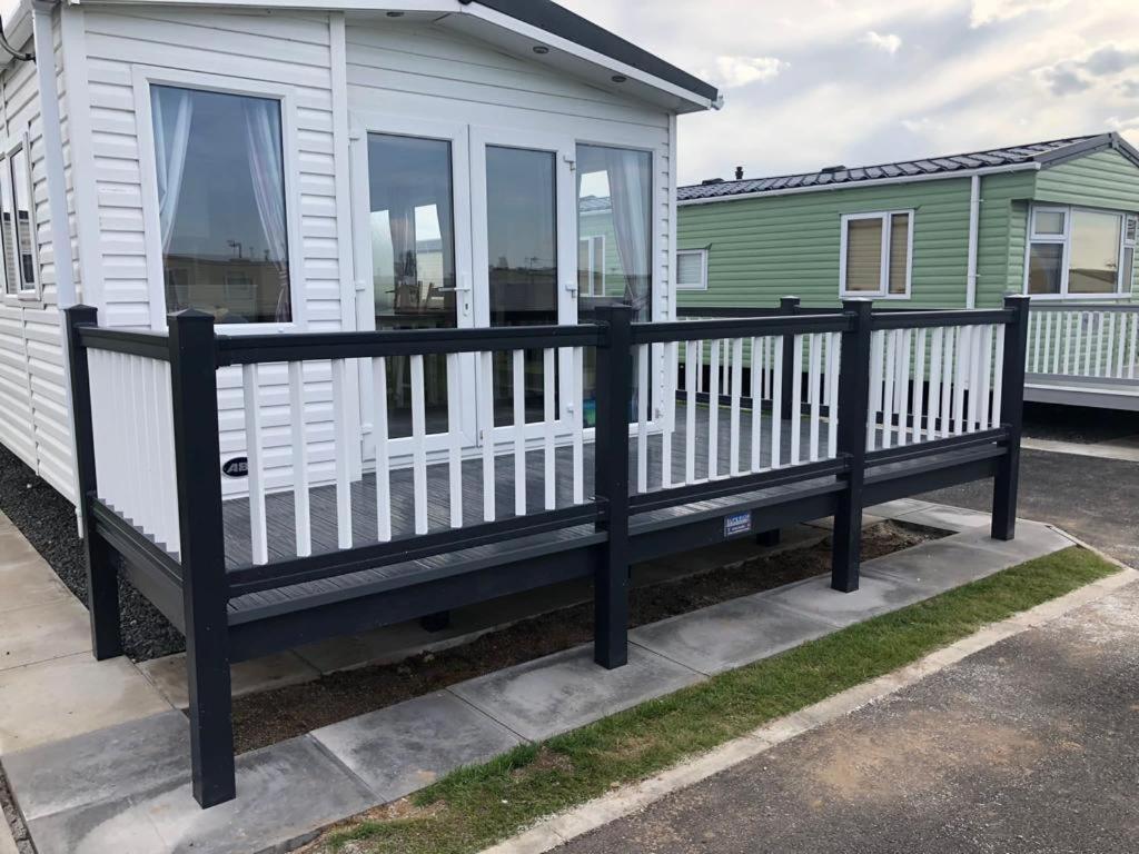 Pg177 Golden Palm Resort 8 Berth Caravan With Decking Chapel Saint Leonards Exteriör bild