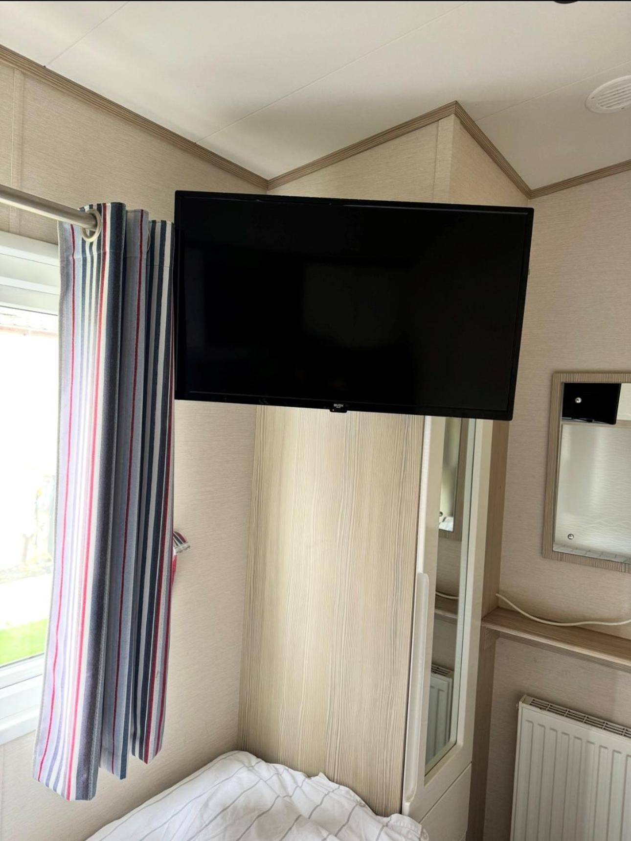 Pg177 Golden Palm Resort 8 Berth Caravan With Decking Chapel Saint Leonards Exteriör bild